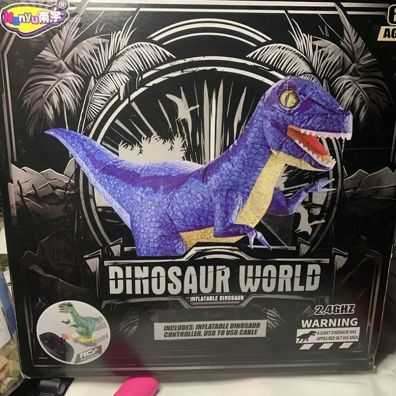 Dinosaurio inflable a control remoto