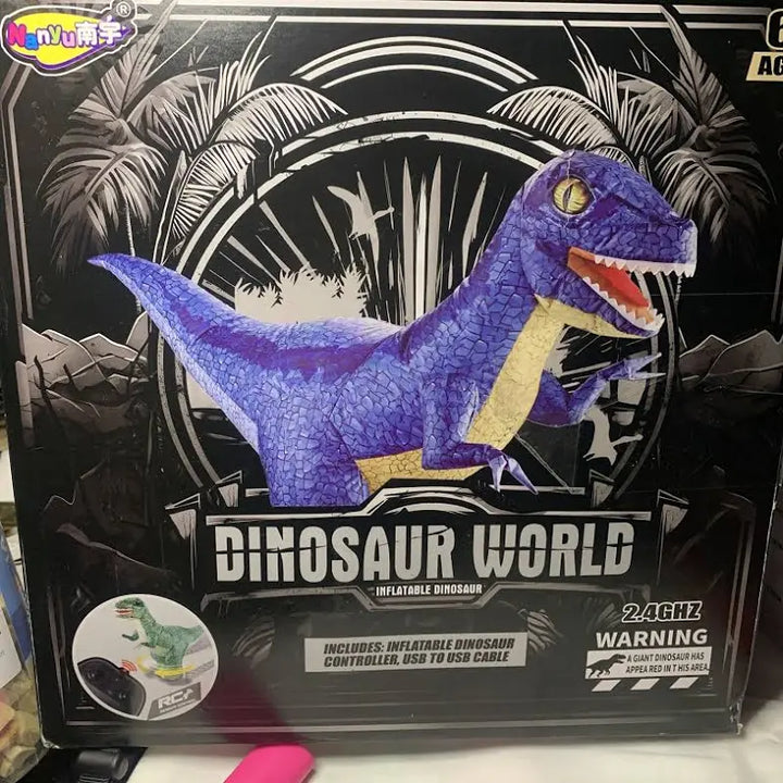 Dinosaurio inflable a control remoto