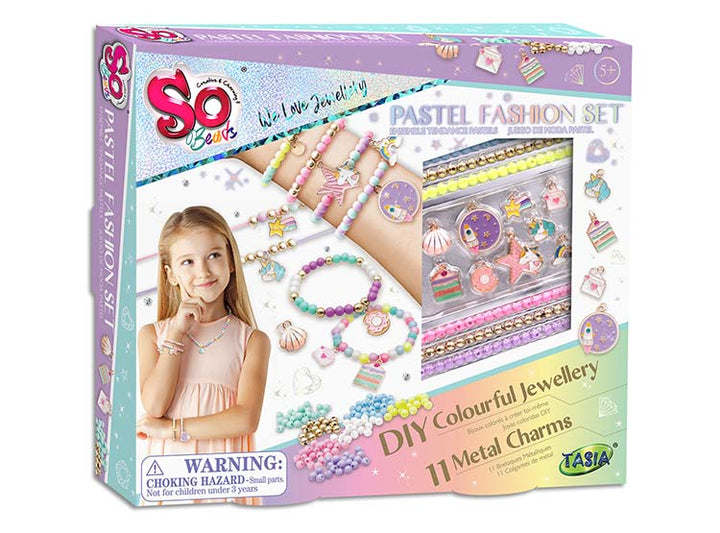 Set de pulseras y collares color pastel